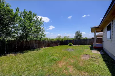 209 Hoya Lane, San Marcos, TX 78666 - Photo 14