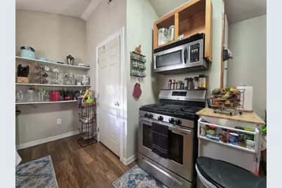 911 Brazos Street, Lockhart, TX 78644 - Photo 20
