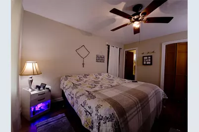 911 Brazos Street, Lockhart, TX 78644 - Photo 10