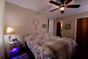 911 Brazos St, Lockhart, TX 78644 - Photo 10