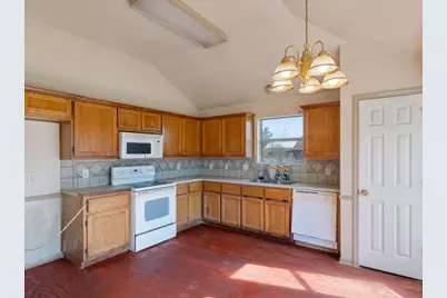 121 Meadow Lake Lane, Kempner, TX 76539 - Photo 4