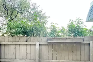 2306 Barton Village Cir, Austin, TX 78704 - Photo 36