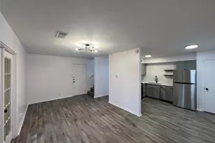 2306 Barton Village Cir, Austin, TX 78704 - Photo 16