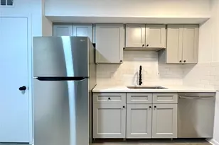 2306 Barton Village Cir, Austin, TX 78704 - Photo 4