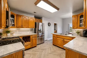 268 Privada Dr, Del Valle, TX 78617 - Photo 6