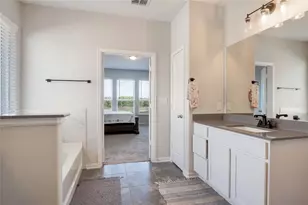 574 Sugar Cane Rd, Buda, TX 78610 - Photo 24