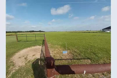 4622 County Road 429, Rockdale, TX 76567 - Photo 2