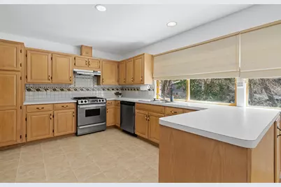 11601 Eubank Drive, Austin, TX 78758 - Photo 16