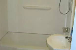 2105 North Dr, Taylor, TX 76574 - Photo 16