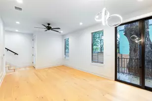 1116 Walton Ln, Austin, TX 78721 - Photo 2