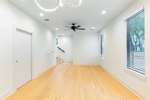 1116 Walton Ln, Austin, TX 78721 - Photo 6