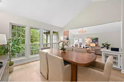 2106 Cypress Point E, Austin, TX 78746 - Photo 14