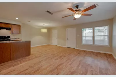 2700 Catalina Drive, Austin, TX 78741 - Photo 20