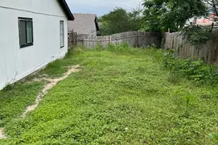 5103 B Purple Sage Dr, Austin, TX 78724 - Photo 14