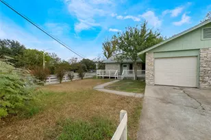 2017 Greenbrook Pkwy, Austin, TX 78723 - Photo 2
