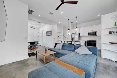 2812 E 4th Street #2, Austin, TX 78702 - Photo 4
