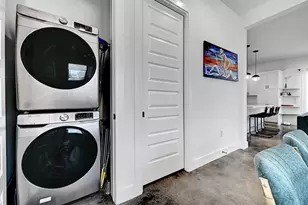 2812 E 4th St, Austin, TX 78702 - Photo 22