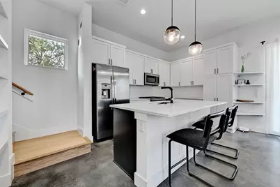 2812 E 4th Street #2, Austin, TX 78702 - Photo 10
