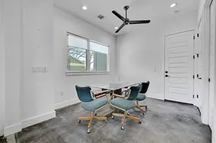 2812 E 4th St, Austin, TX 78702 - Photo 8