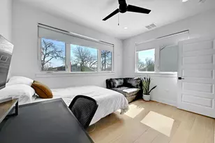 2812 E 4th St, Austin, TX 78702 - Photo 18