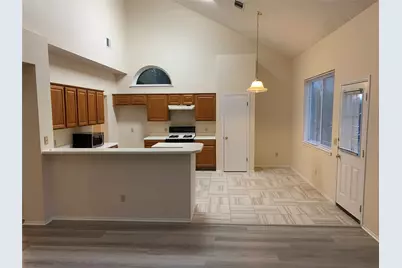 10911 Grassmere Court, Austin, TX 78739 - Photo 10