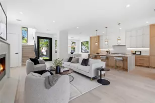 1702 W 30th St, Austin, TX 78703 - Photo 2