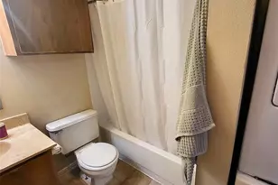 114 E 31st St, Austin, TX 78705 - Photo 10