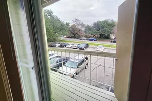 114 E 31st St, Austin, TX 78705 - Photo 4