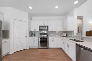 7809 Jackson Graham Dr, Austin, TX 78724 - Photo 4