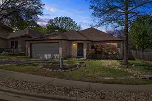 8400 Steamline Cir, Austin, TX 78745 - Photo 2