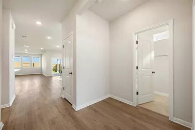 125 Jans Way, Georgetown, TX 78626 - Photo 6