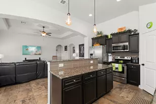 111 Plantain Dr, Hutto, TX 78634 - Photo 16
