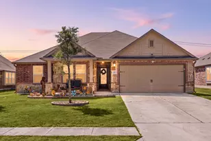 111 Plantain Dr, Hutto, TX 78634 - Photo 1