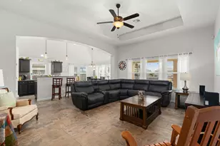 111 Plantain Dr, Hutto, TX 78634 - Photo 6