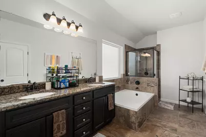 111 Plantain Drive, Hutto, TX 78634 - Photo 20