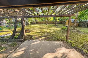 5802 Brook Valley Dr, Austin, TX 78724 - Photo 22