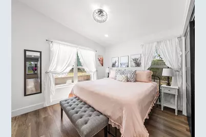 907 W Travis Street, Fredericksburg, TX 78624 - Photo 18