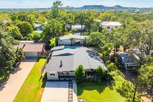 907 W Travis St, Fredericksburg, TX 78624 - Photo 36