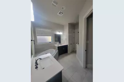 340 Cross Timbers Drive, Georgetown, TX 78628 - Photo 14