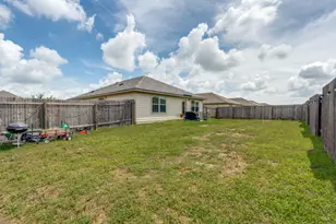 1618 Woodlands Dr, Kyle, TX 78640 - Photo 32