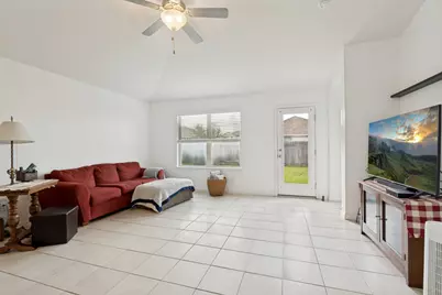 1618 Woodlands Drive, Kyle, TX 78640 - Photo 10