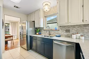 11105 Sierra Montana, Austin, TX 78759 - Photo 8