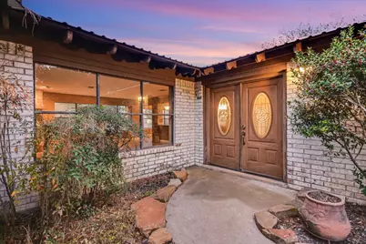 1005 Colorado Street, Smithville, TX 78957 - Photo 2