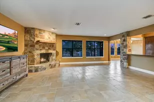 1005 Colorado St, Smithville, TX 78957 - Photo 4