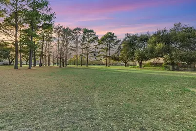 1005 Colorado Street, Smithville, TX 78957 - Photo 22