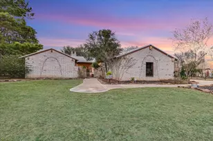 1005 Colorado St, Smithville, TX 78957 - Photo 28