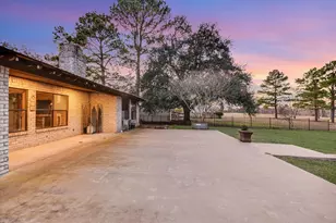 1005 Colorado St, Smithville, TX 78957 - Photo 6