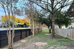 8615 Bowling Green Dr, Austin, TX 78757 - Photo 28