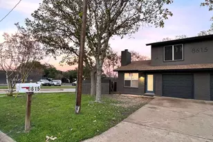8615 Bowling Green Dr, Austin, TX 78757 - Photo 4