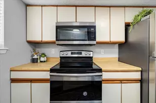 2500 Burleson Rd, Austin, TX 78741 - Photo 8